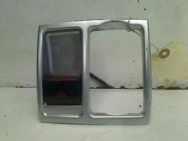 Interrupteur commande de frein a main Ford FOCUS C-MAX (DM2) 1.8 tdci (2005-2007) 5 portes