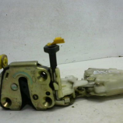 Serrure porte avd Nissan MICRA II (K11) 1.4 i 16v (2000-2003)