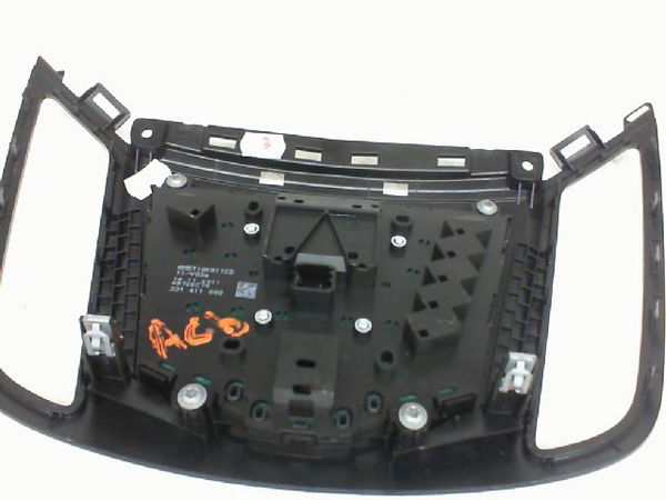 Commande autoradio Ford C-MAX II (DXA-CB7, DXA-CEU) 2.0 tdci (2010-2019)
