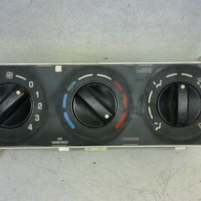 Commande de chauffage Peugeot PARTNER Camionnette-Monospace (5_, G_) 1.9 d (1996-2002) 3 portes