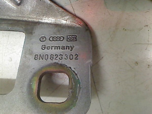 Compas g capot AUDI TT