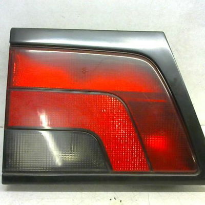 Feu arrière interieur gauche Peugeot 806 (221) 2.0 hdi (1999-2002)