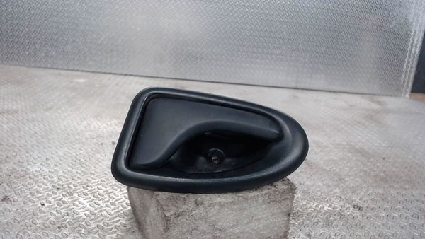 Poignee int porte avd IVECO DAILY