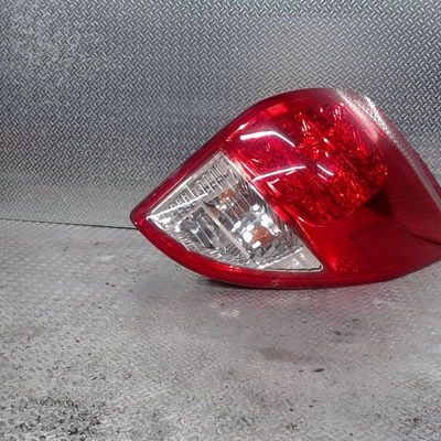 Feu arrière droit Toyota RAV 4 III (_A3_) 2.2 d 4wd (ala30_) (2006-2012)