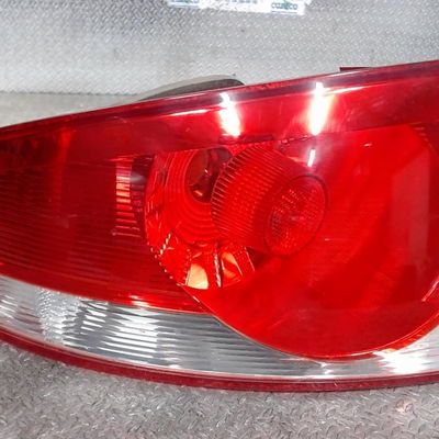 Feu arrière gauche Seat ALTEA XL (5P5, 5P8) 1.9 tdi (2006-2010) 5 portes