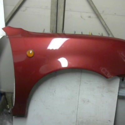 Aile avant droite Nissan MICRA II (K11) 1.3 i 16v (1992-2000)