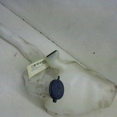 Reservoir lave-glace avant Citroën C3 II (SC_) 1.4 hdi 70 (sc8hzc, sc8hr0, sc8hp4) (2009) 5 portes