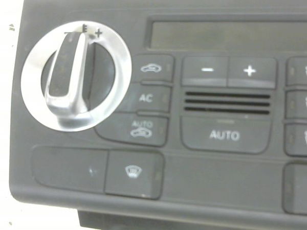 Commande de chauffage Audi A3 (8P1) 1.9 tdi (2003-2010) 3 portes