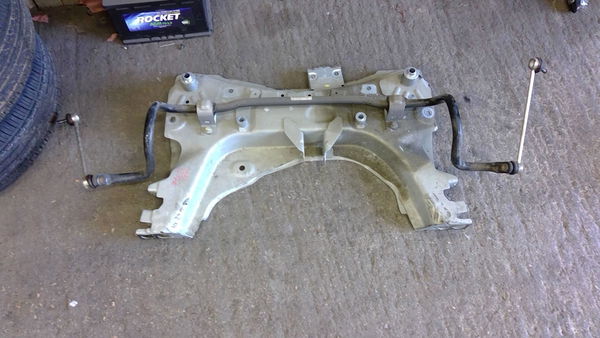 Berceau moteur avant RENAULT CAPTUR 1