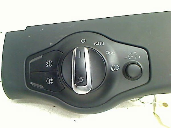 Commande eclairage Audi A4 B8 Avant (8K5) 2.0 tdi (2008-2015)