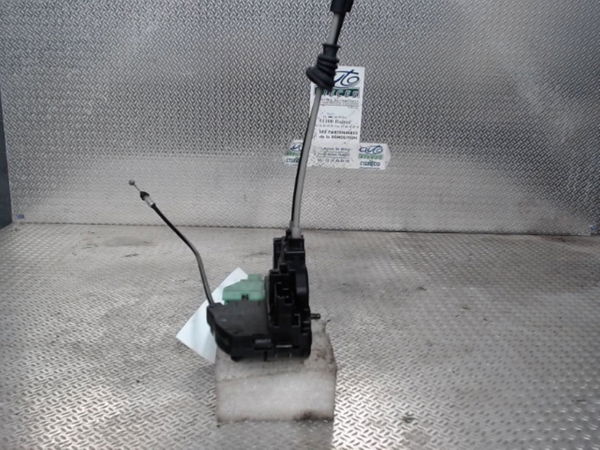 Serrure porte ard Hyundai I30 (FD) 1.6 crdi (2007-2011)