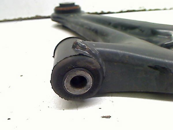 Triangle inf avg Ford FIESTA VI (CB1, CCN) 1.25 (2008-2017)