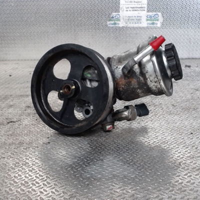 Pompe direction assistee Toyota COROLLA Verso (ZER_, ZZE12_, R1_) 2.2 d-4d (aur10_) (2005-2009) 5 portes