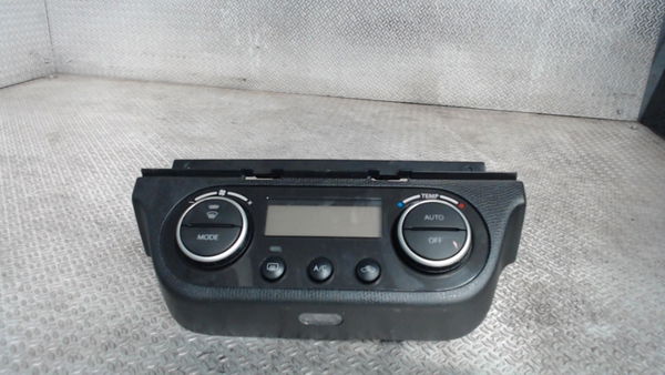 Commande de chauffage Suzuki SWIFT III (MZ, EZ) 1.3 ddis (rs 413d) (2005)