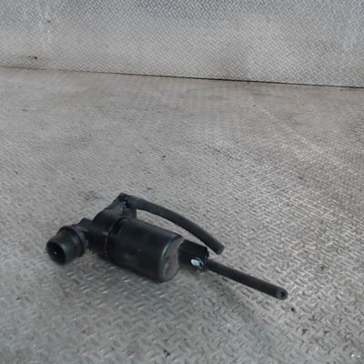 Pompe lave-glace avant Dacia SANDERO II 1.5 dci 75 - blue dci 75 (b8jw, b8m4, b8ah, b8m7, b8m6) (2012)