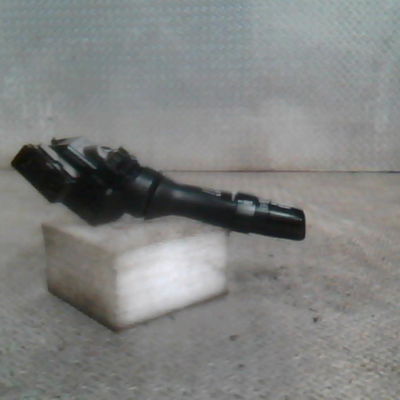 Commande essuie glace Toyota AURIS (_E15_) 1.4 d-4d (nde150_) (2007-2012) 3 portes