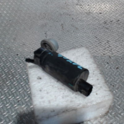 Pompe lave-glace avant Toyota COROLLA Verso (ZER_, ZZE12_, R1_) 2.2 d-4d (aur10_) (2005-2009) 5 portes