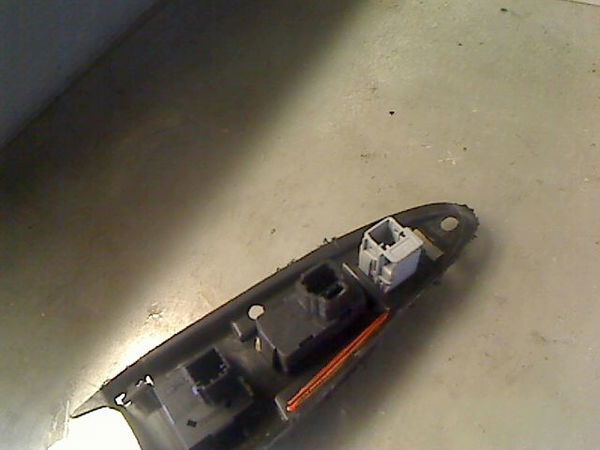 Commande lève-glace porte avant gauche CITROEN C8  2.0 HDi 138ch