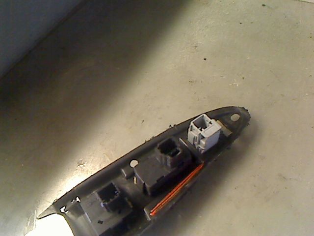 Commande lève-glace porte avant gauche CITROEN C8  2.0 HDi 138ch