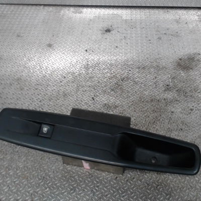 Commande lève-glace porte avant droite Renault SCÉNIC III (JZ0-1_) 1.5 dci (2009) 5 portes