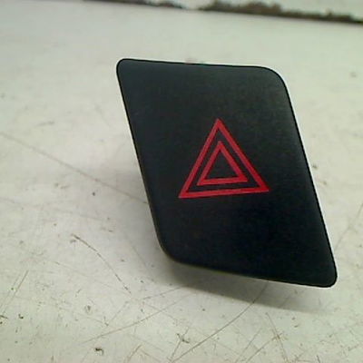 Bouton de warning Toyota YARIS (_P9_) 1.4 d-4d (nlp90_) (2005-2012)