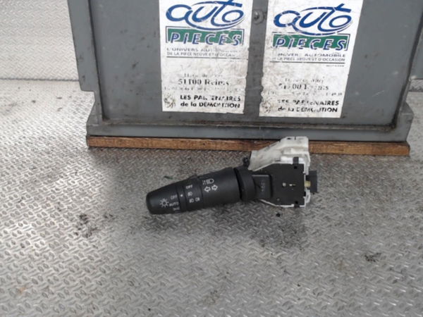Commande eclairage Nissan NOTE (E11, NE11) 1.5 dci (2010-2012)