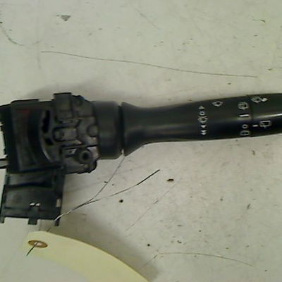 Commande essuie glace Toyota YARIS (_P9_) 1.4 d-4d (nlp90_) (2005-2012)