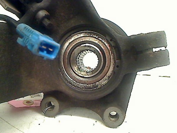 Moyeu avd Peugeot 206 3-5 portes (2A-C) 2.0 hdi 90 (1999-2009) 5 portes