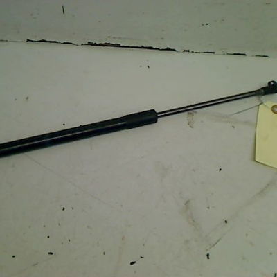 Verin gauche hayon Toyota YARIS (_P13_) 1.3 (nsp130_) (2011)