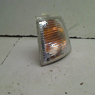 Clignotant gauche Audi 80 B4 A trois volumes (8C2) 1.9 tdi (1991-1994)