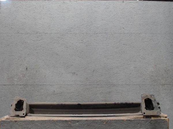 Renfort pare-choc arrière Volkswagen PASSAT B6 Variant (3C5) 2.0 bluetdi (2009-2010)