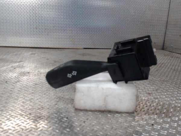 Commande eclairage Ford FOCUS II (DA_, HCP, DP) 1.6 tdci (2004-2012)