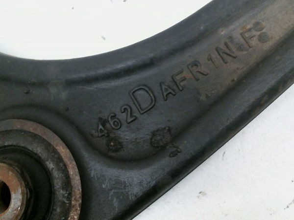 Triangle inf avd Peugeot 407 (6D_) 1.8 (6d6fzb) (2004-2005)
