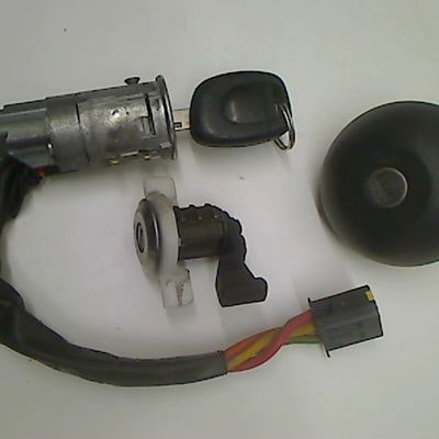Kit serrures  antivol Renault CLIO II (BB_, CB_) 1.2 16v (bb05, bb0w, bb11, bb27, bb2t, bb2u, bb2v, cb05,... (2001-2016) 3 porte
