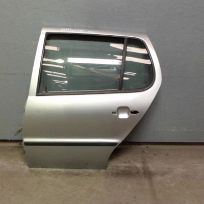 Porte battante arrière gauche Volkswagen POLO (6N2) 1.9 sdi (1999-2001) 5 portes