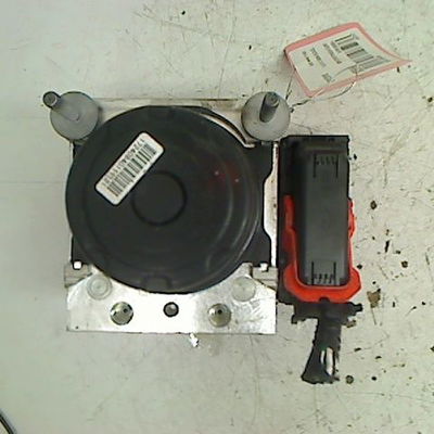Unité hydraulique abs Toyota YARIS (_P13_) 1.3 (nsp130_) (2011)