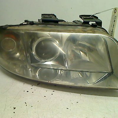 Phare droit AUDI A6 AVANT QUATTRO 2.5 V6