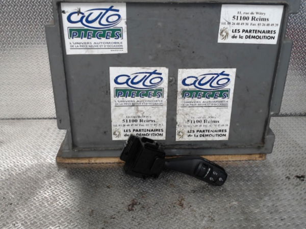 Commande essuie glace Ford FOCUS C-MAX (DM2) 1.6 tdci (2003-2007)