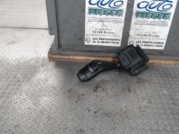 Commande eclairage Ford FOCUS C-MAX (DM2) 1.6 tdci (2003-2007)