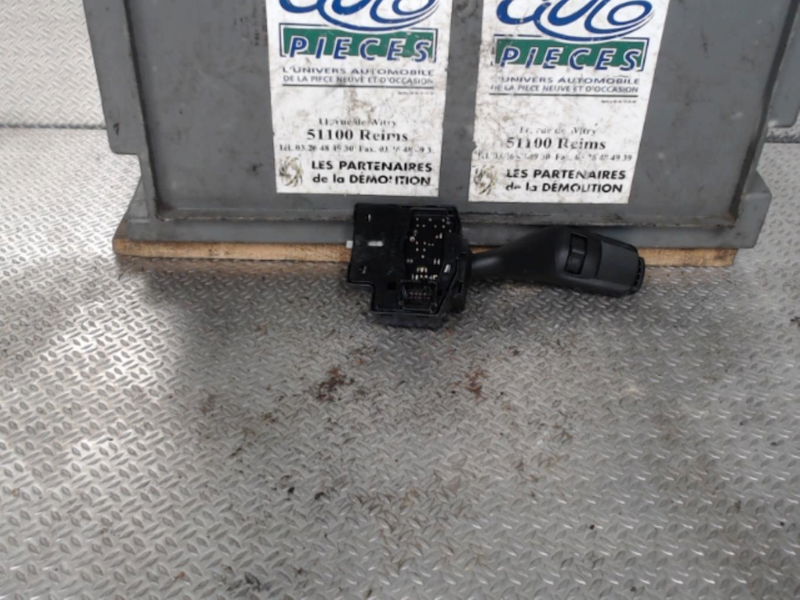 Commande eclairage Ford FOCUS C-MAX (DM2) 1.6 tdci (2003-2007)