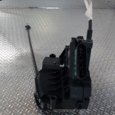 Serrure porte avd Ford C-MAX II (DXA-CB7, DXA-CEU) 1.6 tdci (2010-2019) 5 portes