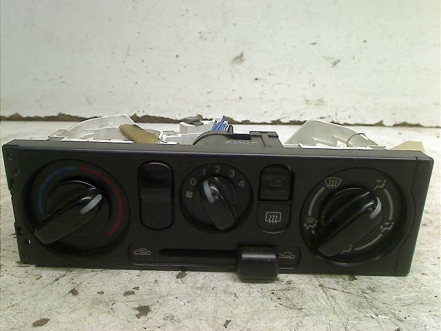 Commande de chauffage Mazda MX-5 II (NB) 1.8 16v (nb8c) (1998-2005)