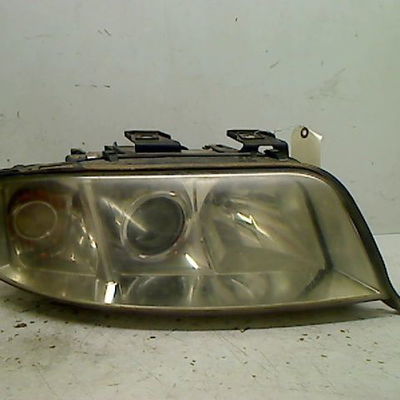 Phare droit Audi A6 C5 Avant (4B5) 1.9 tdi (1998-2001)