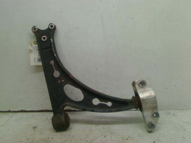 Triangle inf avg Volkswagen TOURAN (1T1, 1T2) 2.0 tdi (2003-2010) 5 portes