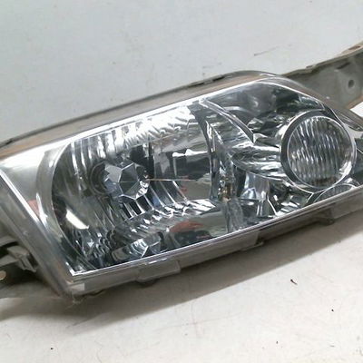 Phare droit Mazda PREMACY (CP) 2.0 td (2000-2005)