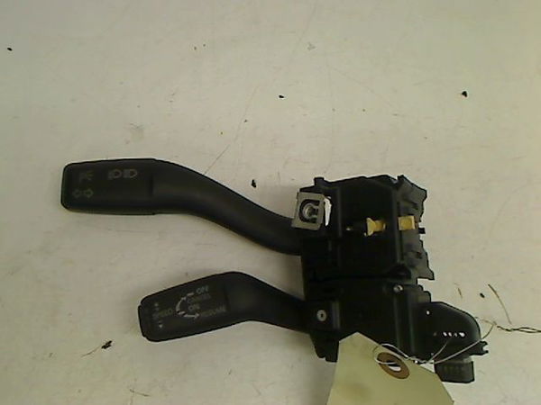 Commande clignotant Audi A3 (8P1) 2.0 tdi (2003-2012)