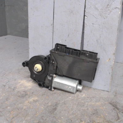 Moteur essuie-glace av droit Audi A4 B6 (8E2) 1.9 tdi (2000-2004) 4 portes