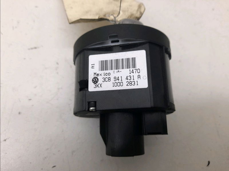 Interrupteur commande de phares Volkswagen SHARAN (7N1, 7N2) 2.0 tdi (2010) 5 portes