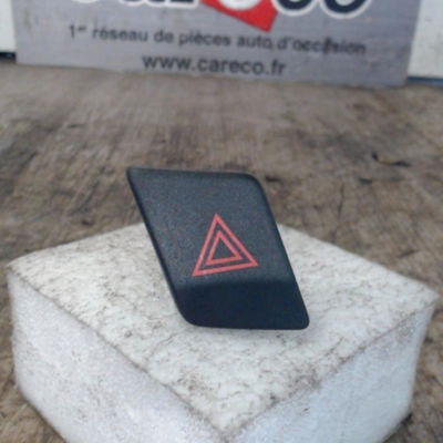 Bouton de warning Toyota YARIS (_P9_) 1.0 vvt-i (ksp90_) (2005-2011) 5 portes