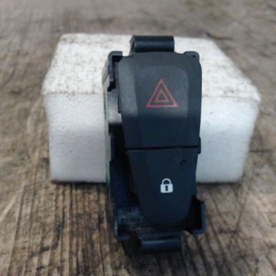 Bouton de warning Dacia LODGY (JS_) 1.5 dci (2012) 5 portes